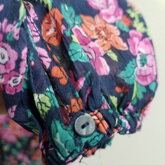 Abercrombie & Fitch Floral Blouse Top - Picture 3 of 5